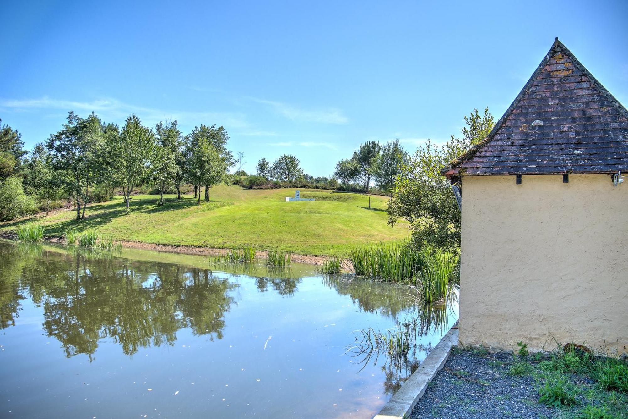 Lodge Grand Air Avec Jacuzzi Journiac Luaran gambar